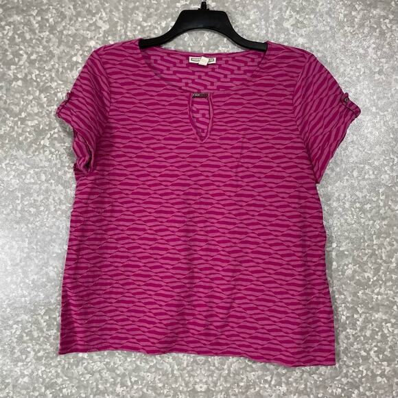 Dana Buchman Women's Pink Patterned Knit Top - Size XL - Metal Accent Keyhole - Picture 1 of 7